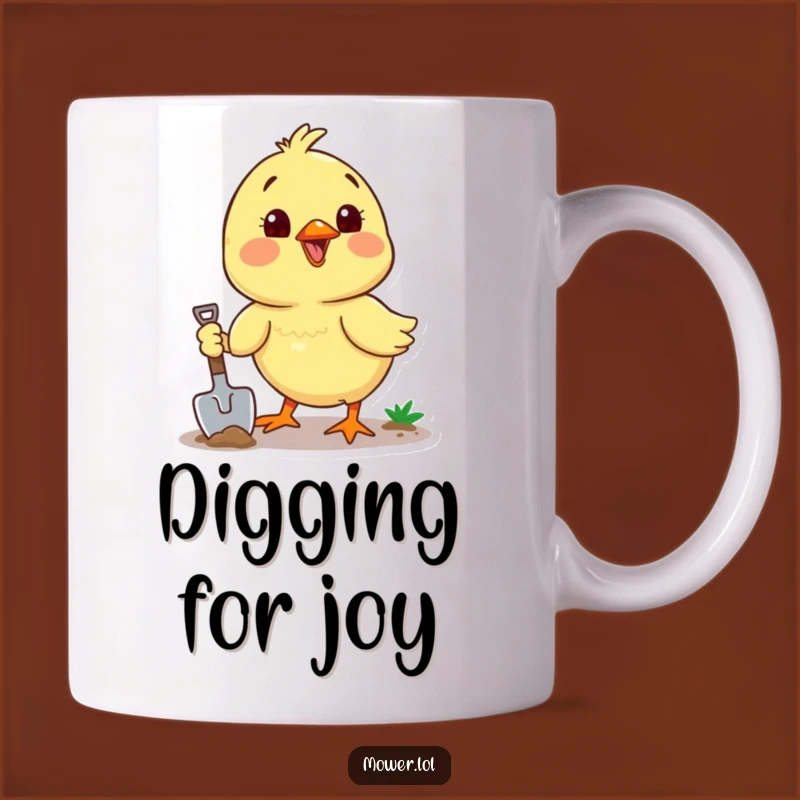 Funny Chick Digging Shovel Mug: Hilarious Garden Gift for Enthusiasts!
